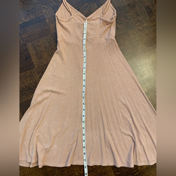 American Eagle Outfitters Ribbed Cami Dress with cutout. XS - Picture 3 of 9